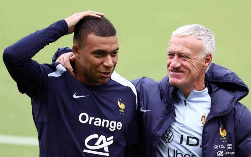 deschamps-mbappe-makes-history-those-who-criticize-dont-know-anything-about-football