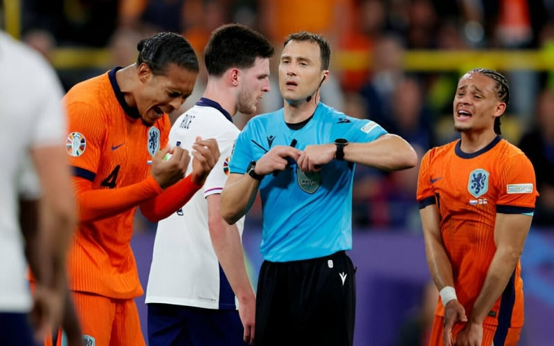 Euro 2024 Semi-Final Referee Makes a Serious Mistake